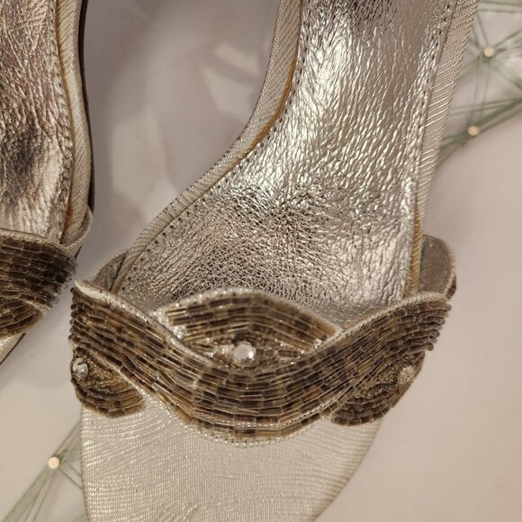 Adrianna Papell Silver and Gold Sandals - Picture 10 of 10